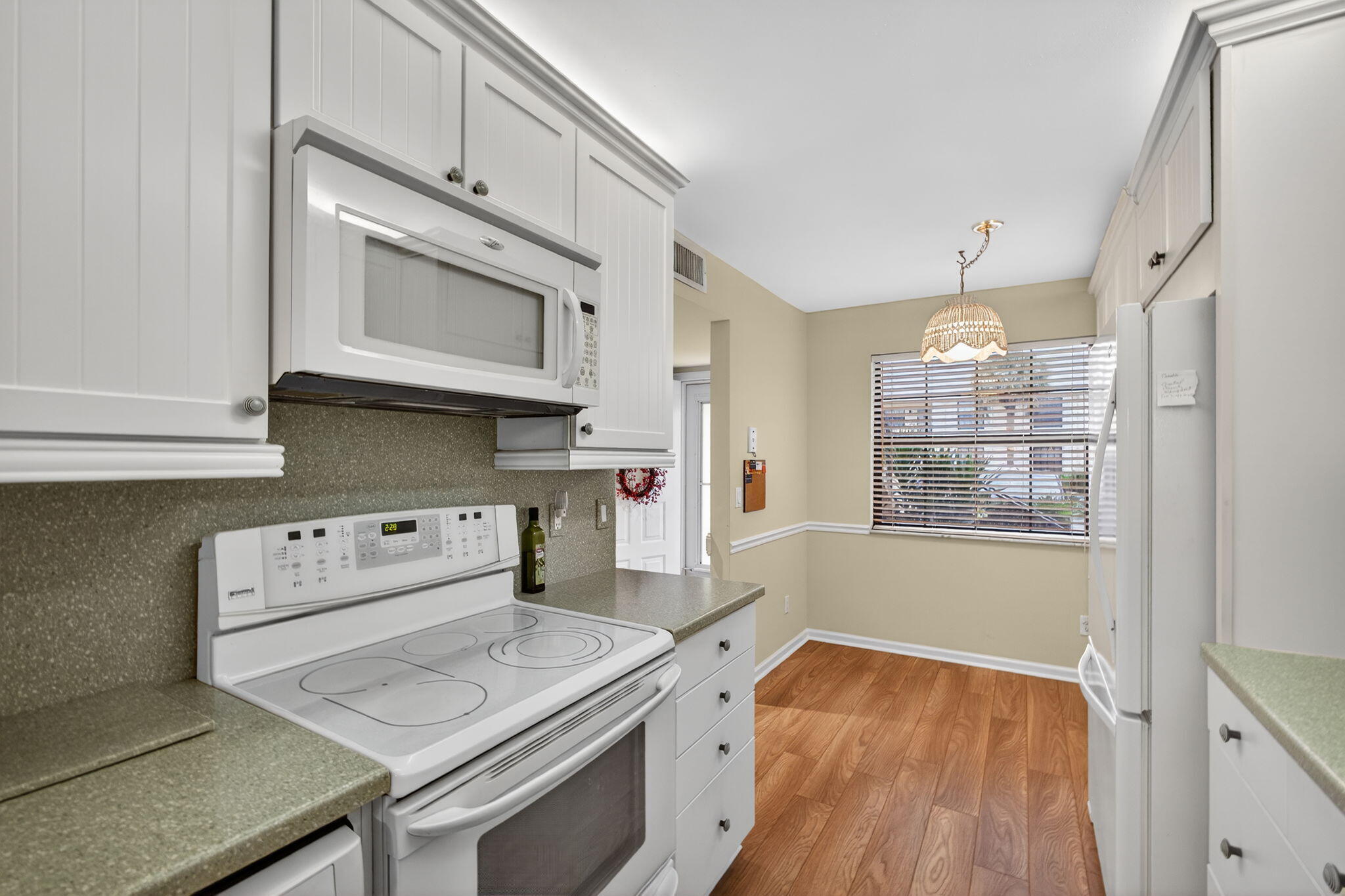 2041 Keystone Drive, Unit F Jupiter, FL 33458 - Photo 17 of 63 24-web-or-mls-5D1A8107