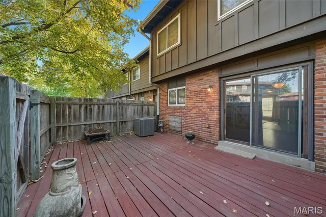 $94,500 | 8776 Santa Bella Drive, Hazelwood, MO 63042