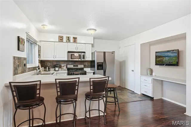 $94,500 | 8776 Santa Bella Drive, Hazelwood, MO 63042