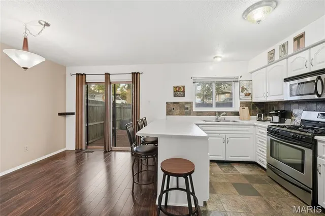 $94,500 | 8776 Santa Bella Drive, Hazelwood, MO 63042