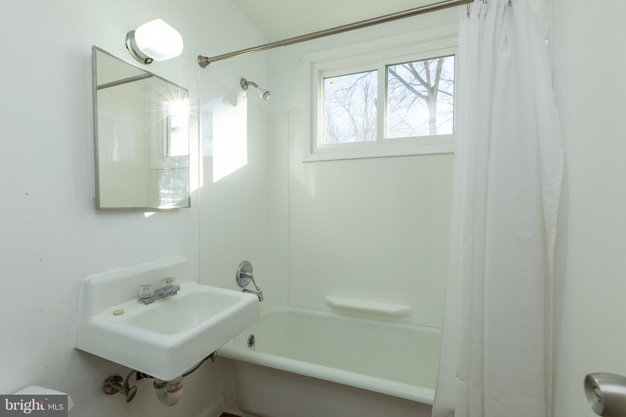 46 Ridge Road Greenbelt, MD 20770 - Photo 8 of 20 Gallery Image 8