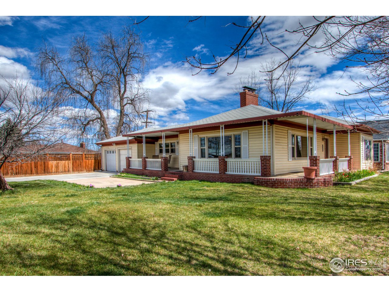 1931 14th Street Road Greeley, CO 80631 - Photo 4 of 37 Wrap Around Front Porch