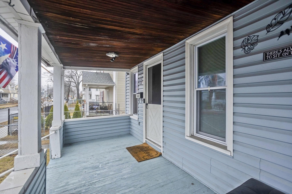 37 Phoenix Street Springfield, MA 01104 - Photo 3 of 39 a hallway with seating space