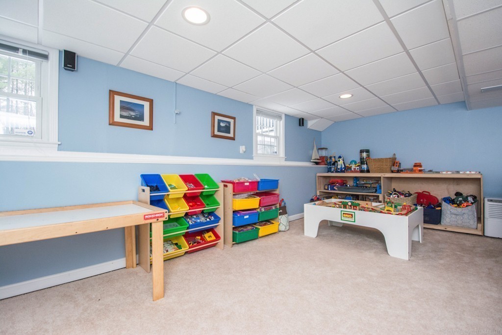44 Forge Village Road Westford, MA 01886 - Photo 21 of 28 Gallery Image 21