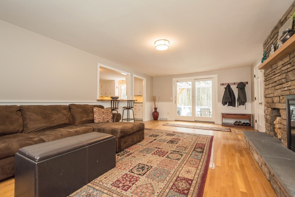 44 Forge Village Road Westford, MA 01886 - Photo 4 of 28 Gallery Image 4