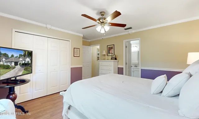 a view of a tennis court