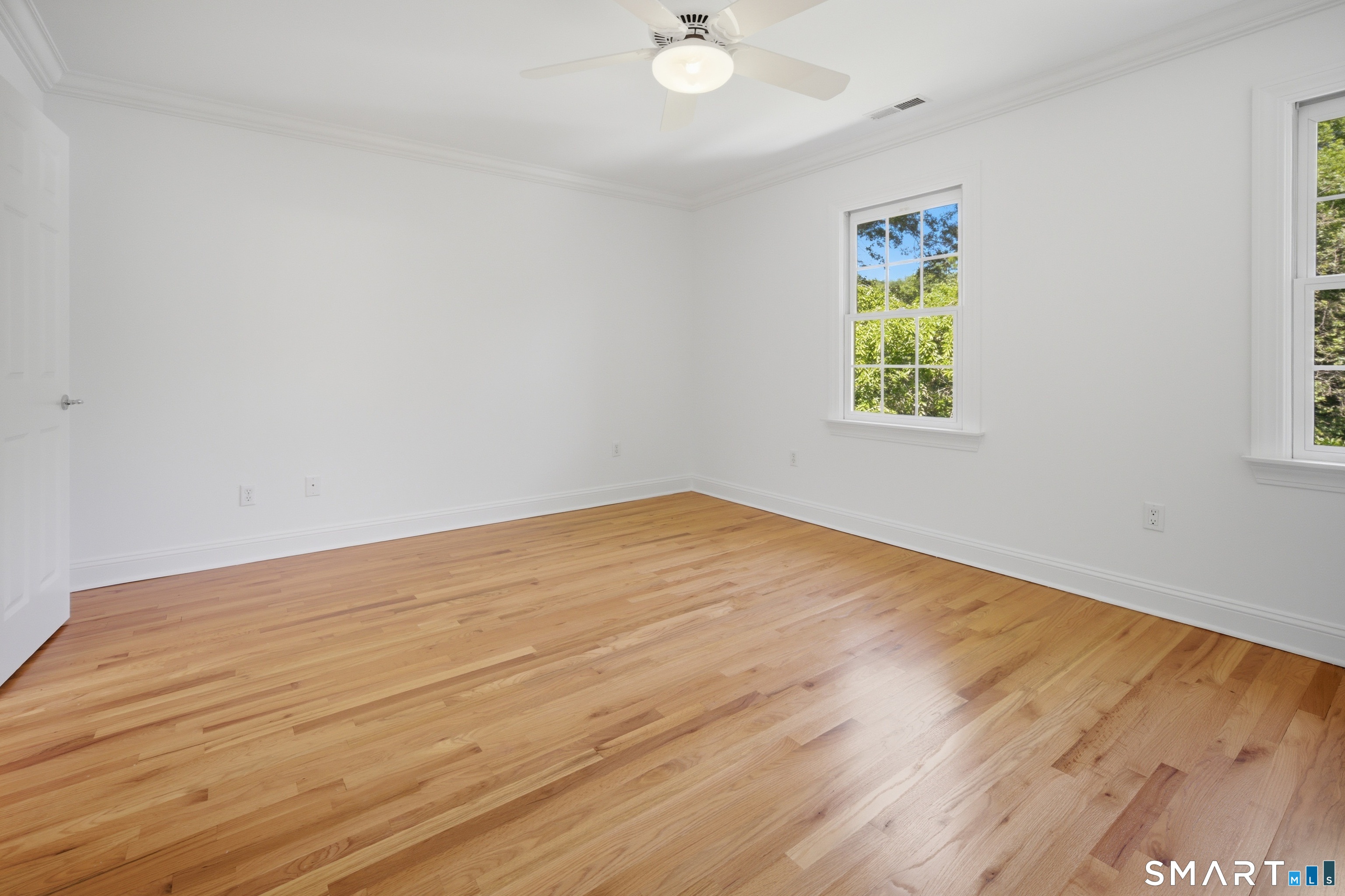 254 Sherwood Farm Road Fairfield, CT 06824 - Photo 19 of 36