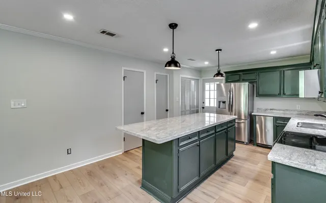 $2,295 | 411 Highway 468, Brandon, MS 39042