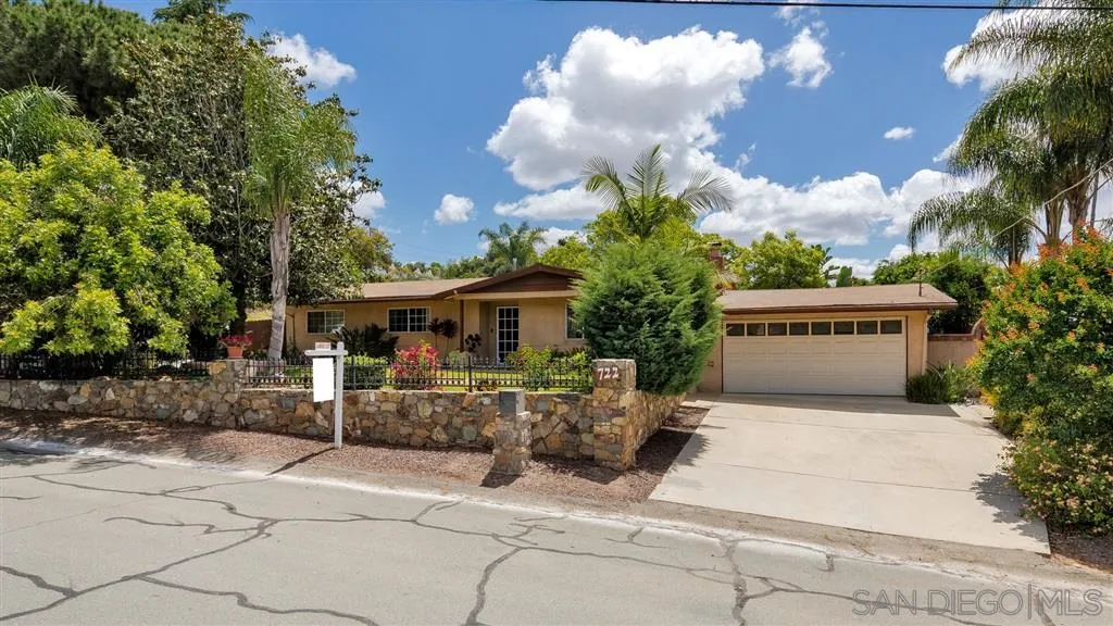 722 Via Flora Road San Marcos, CA 92069 - Photo 1 of 25 Gallery Image 1