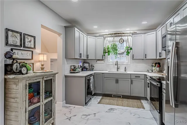 $2,950 | 58 Ballantyne Brae, Utica, NY 13501