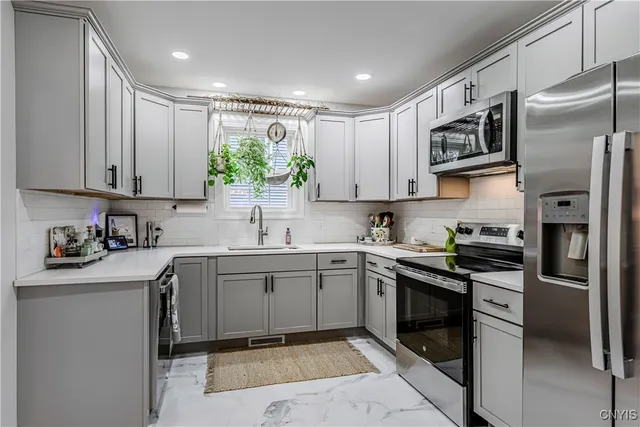 $2,950 | 58 Ballantyne Brae, Utica, NY 13501