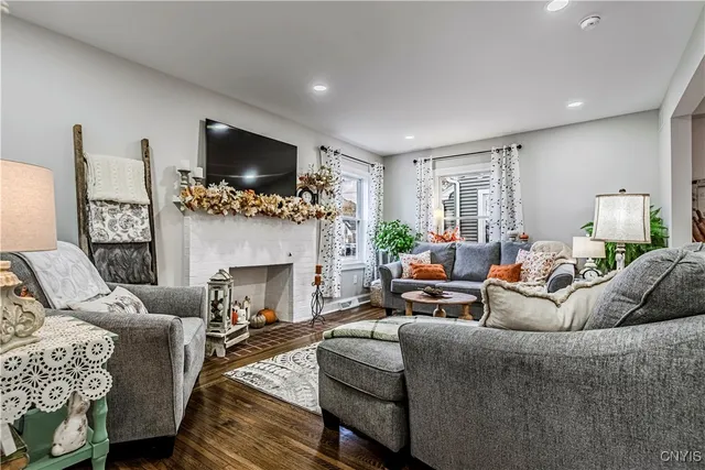 $2,950 | 58 Ballantyne Brae, Utica, NY 13501