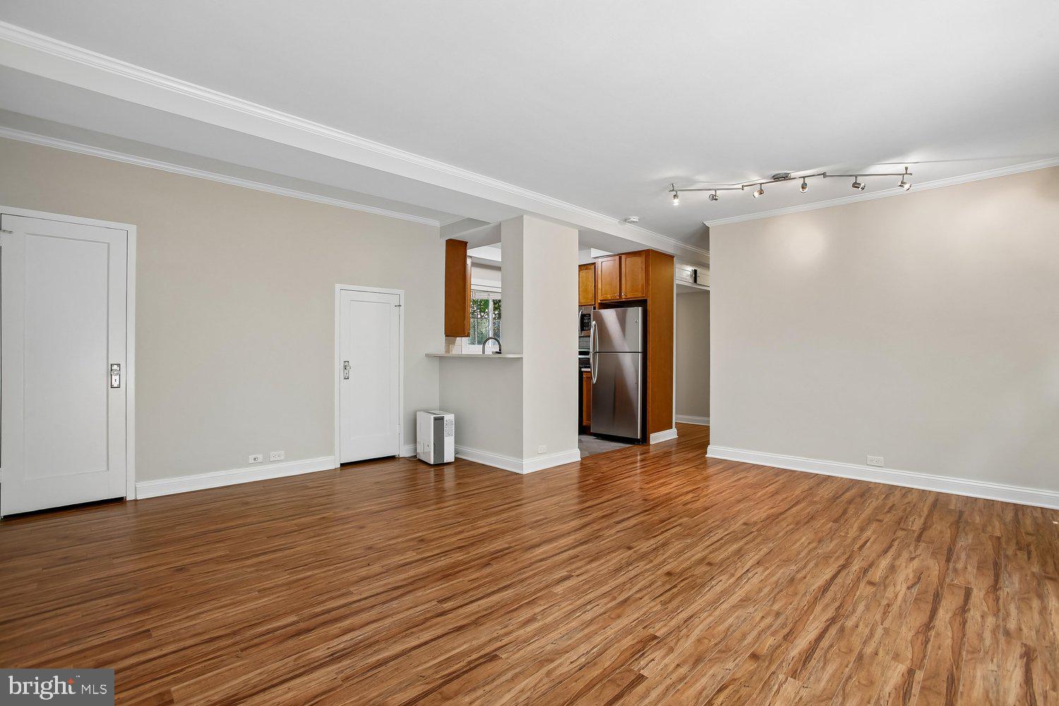 1730 Preston Road Alexandria, VA 22302 - Photo 5 of 64 Living/Dining Room