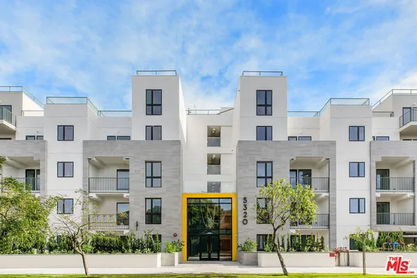 $3,445 | 5320 Cartwright Avenue, Unit 203, North Hollywood, CA 91601