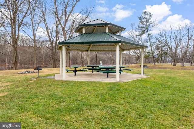 $320,000 | 67 Lullwater Way, Falling Waters, WV 25419