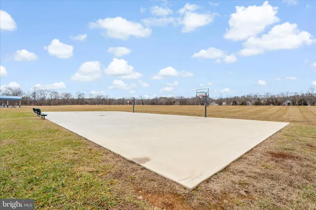 $320,000 | 67 Lullwater Way, Falling Waters, WV 25419