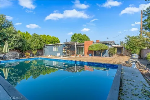 a view of house with outdoor space