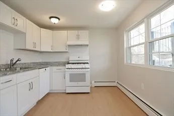 $2,300 | 41 Farrwood Avenue, Unit 9, North Andover, MA 01845