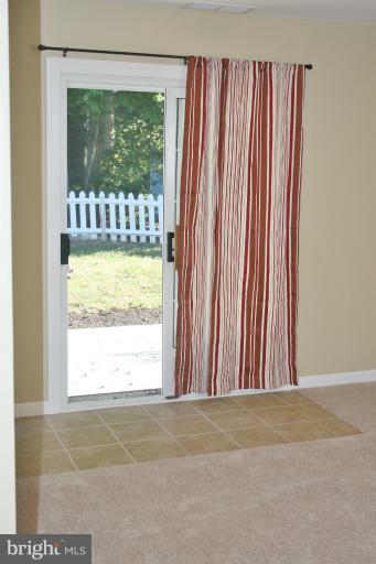 7162 Fairbrook Road Windsor Mill, MD 21244 - Photo 13 of 30 Living Room