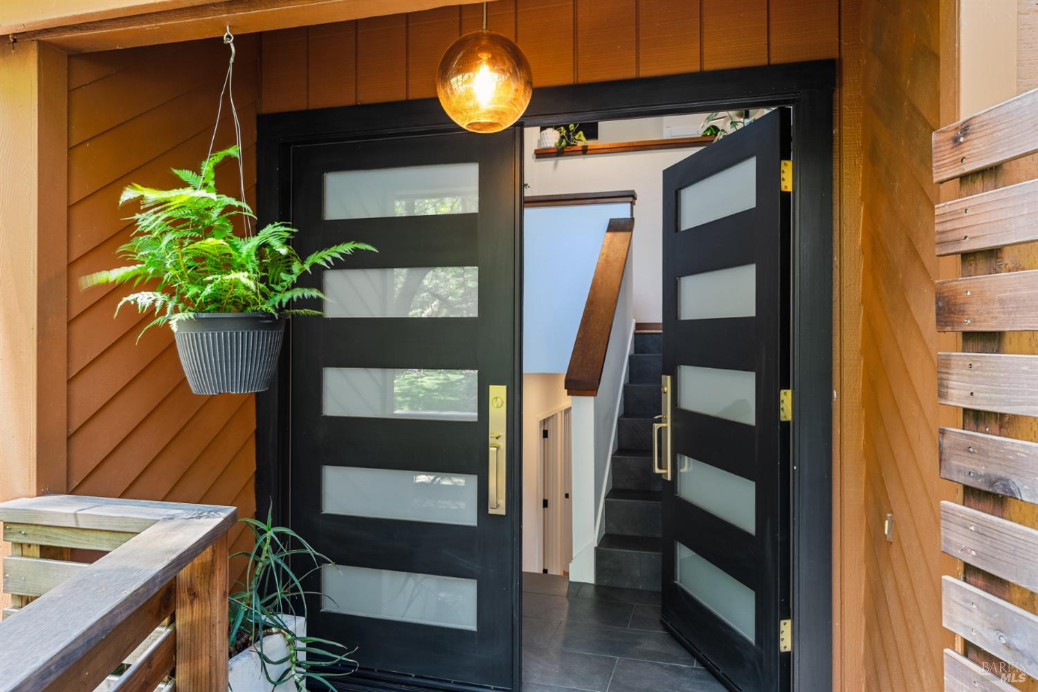 a view of entryway and hall