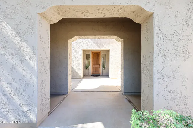 $2,600 | 9121 West Plum Road, Peoria, AZ 85383