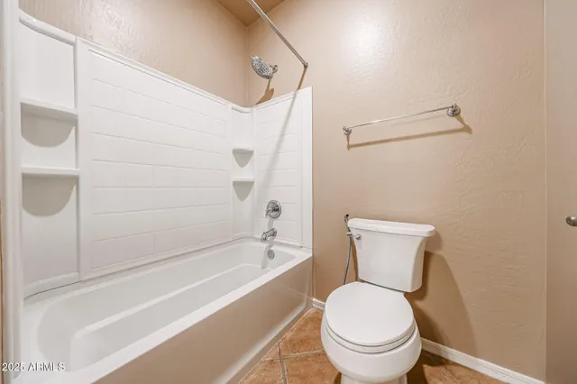 $2,600 | 9121 West Plum Road, Peoria, AZ 85383