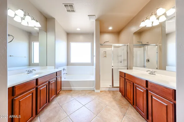 $2,600 | 9121 West Plum Road, Peoria, AZ 85383