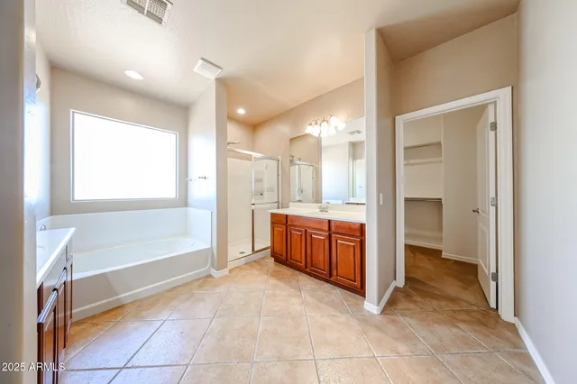 $2,600 | 9121 West Plum Road, Peoria, AZ 85383