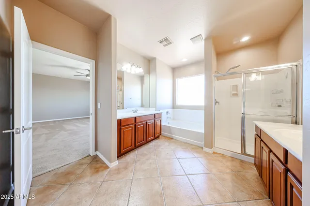 $2,600 | 9121 West Plum Road, Peoria, AZ 85383