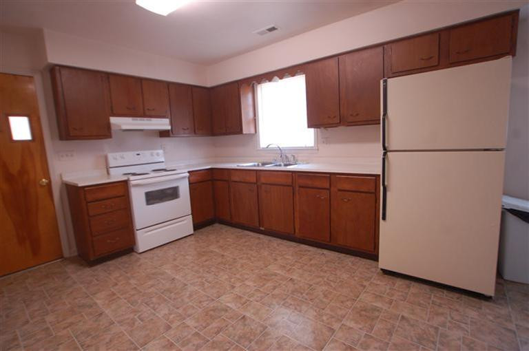 2180 Harris Ferry Road Irvine, KY 40336 - Photo 12 of 27 Kitchen ready to move into!