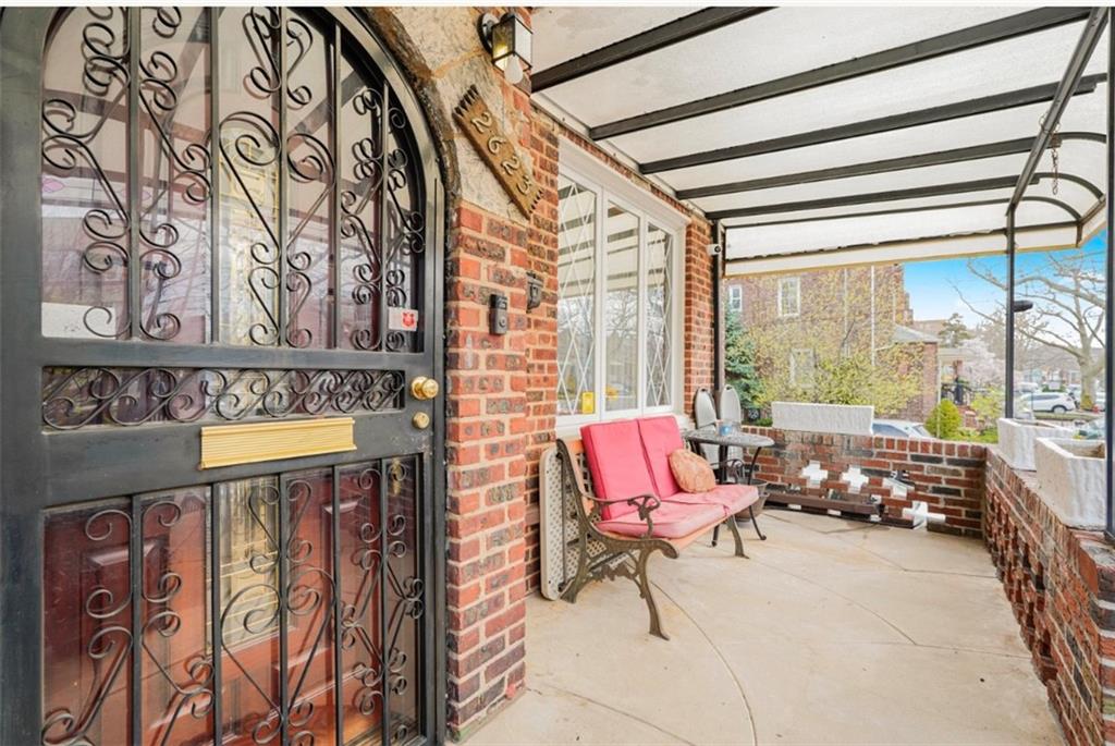 2623 Ave Y Brooklyn, NY 11235 - Photo 4 of 35 a living room with furniture and a window