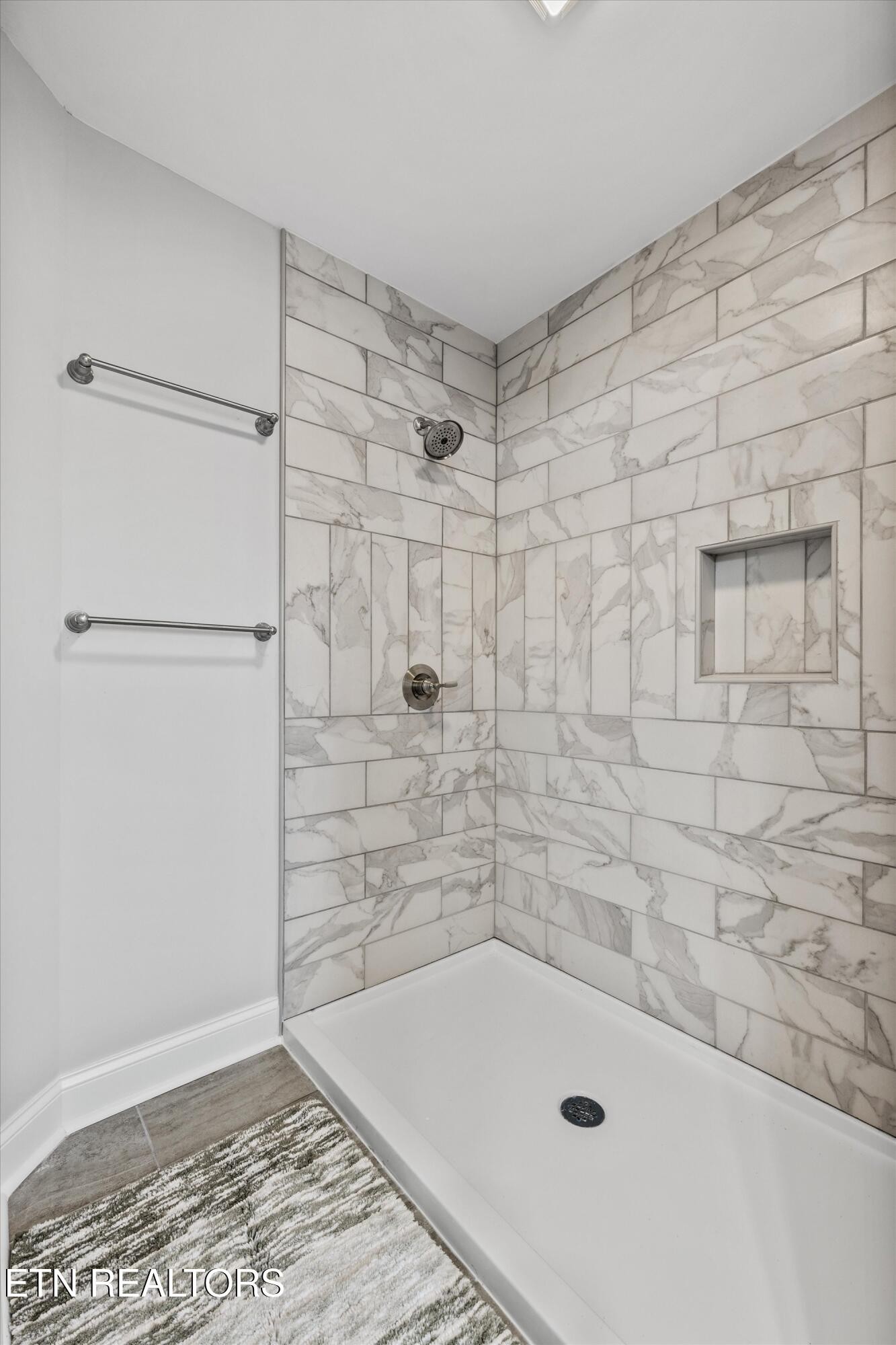 5649 Belle Maison Lane Knoxville, TN 37920 - Photo 32 of 42 a bathroom with a shower