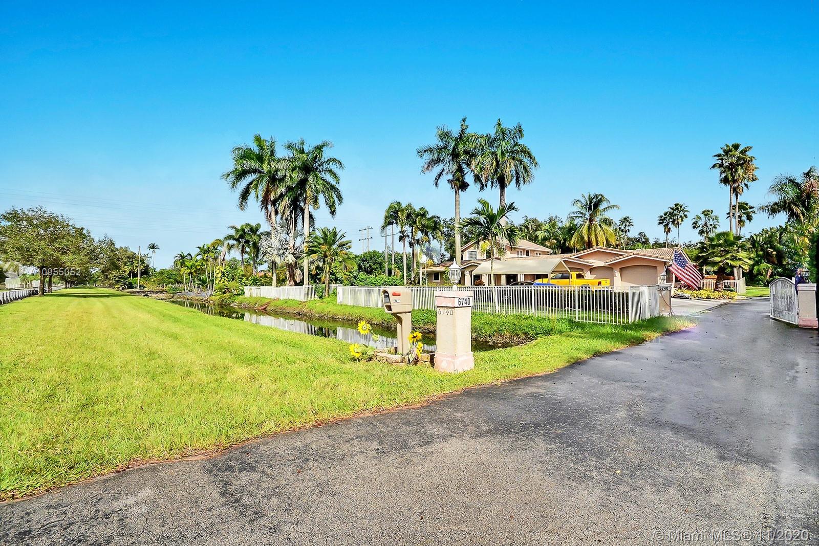 6740 Volunteer Road Southwest Ranches, FL 33330 - Photo 11 of 61
