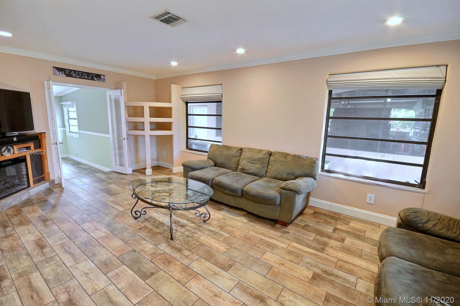 6740 Volunteer Road Southwest Ranches, FL 33330 - Photo 13 of 61