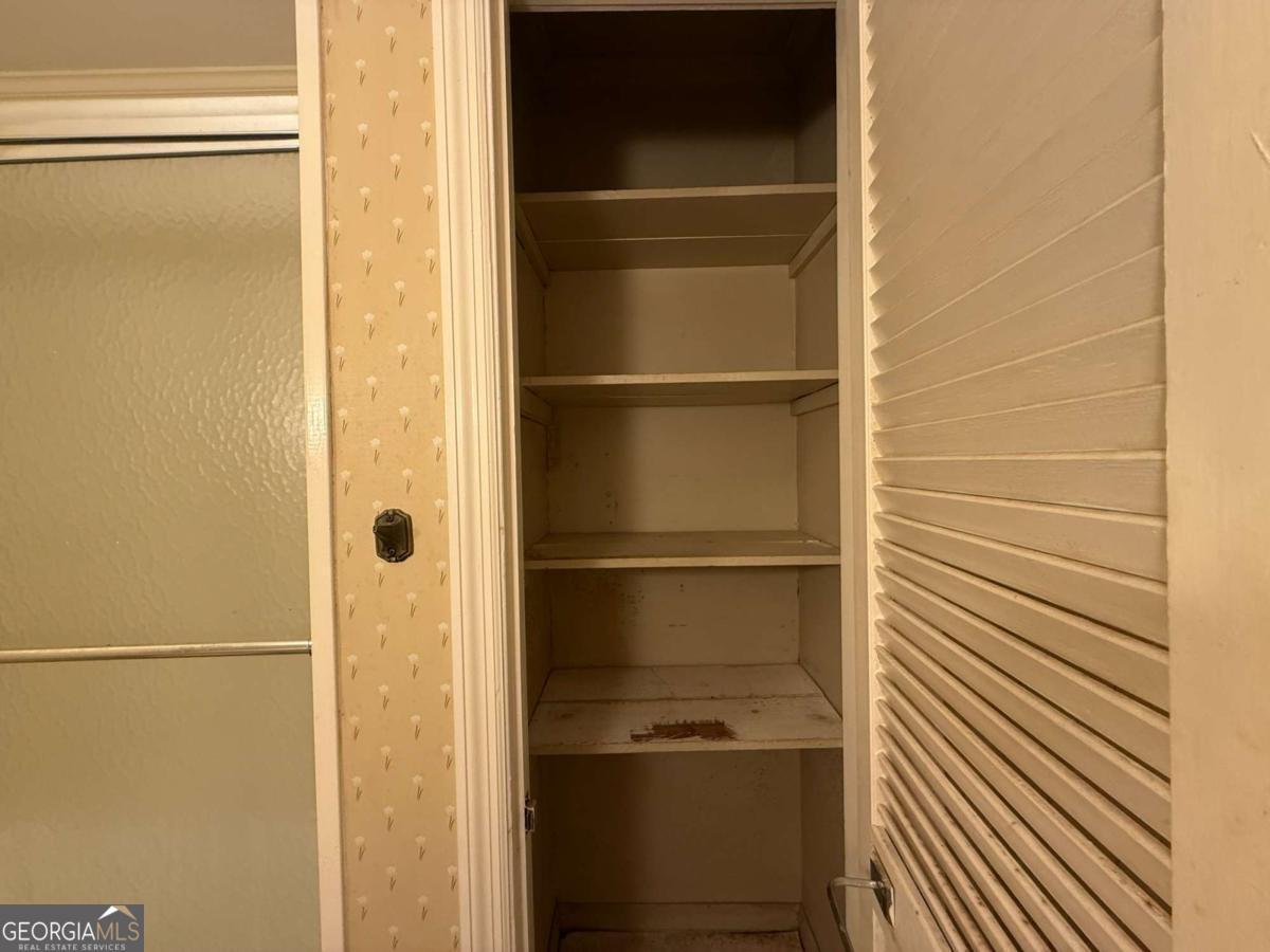 109 Vernon Street Dublin, GA 31021 - Photo 42 of 48 a close view of closet