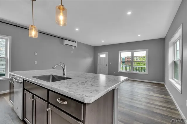 $1,800 | 140 Seymour Street, Buffalo, NY 14210