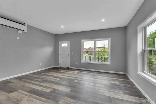 $1,800 | 140 Seymour Street, Buffalo, NY 14210