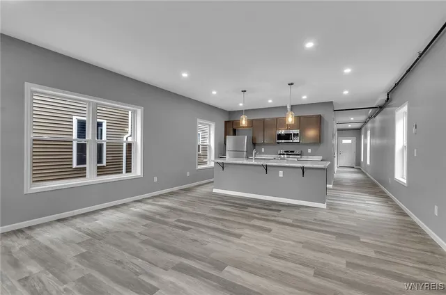 $1,800 | 140 Seymour Street, Buffalo, NY 14210