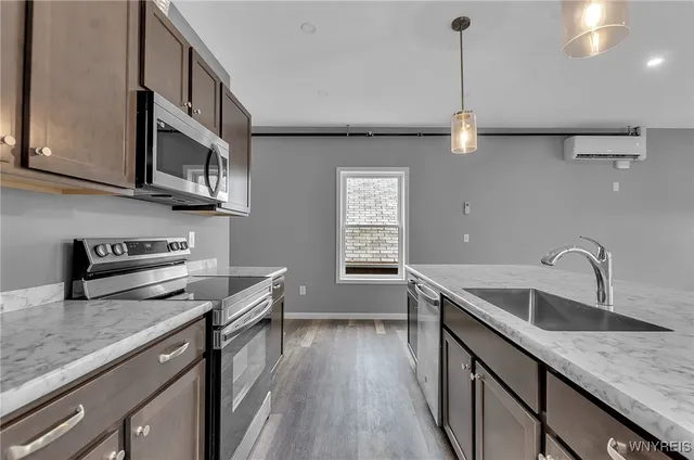 $1,800 | 140 Seymour Street, Buffalo, NY 14210