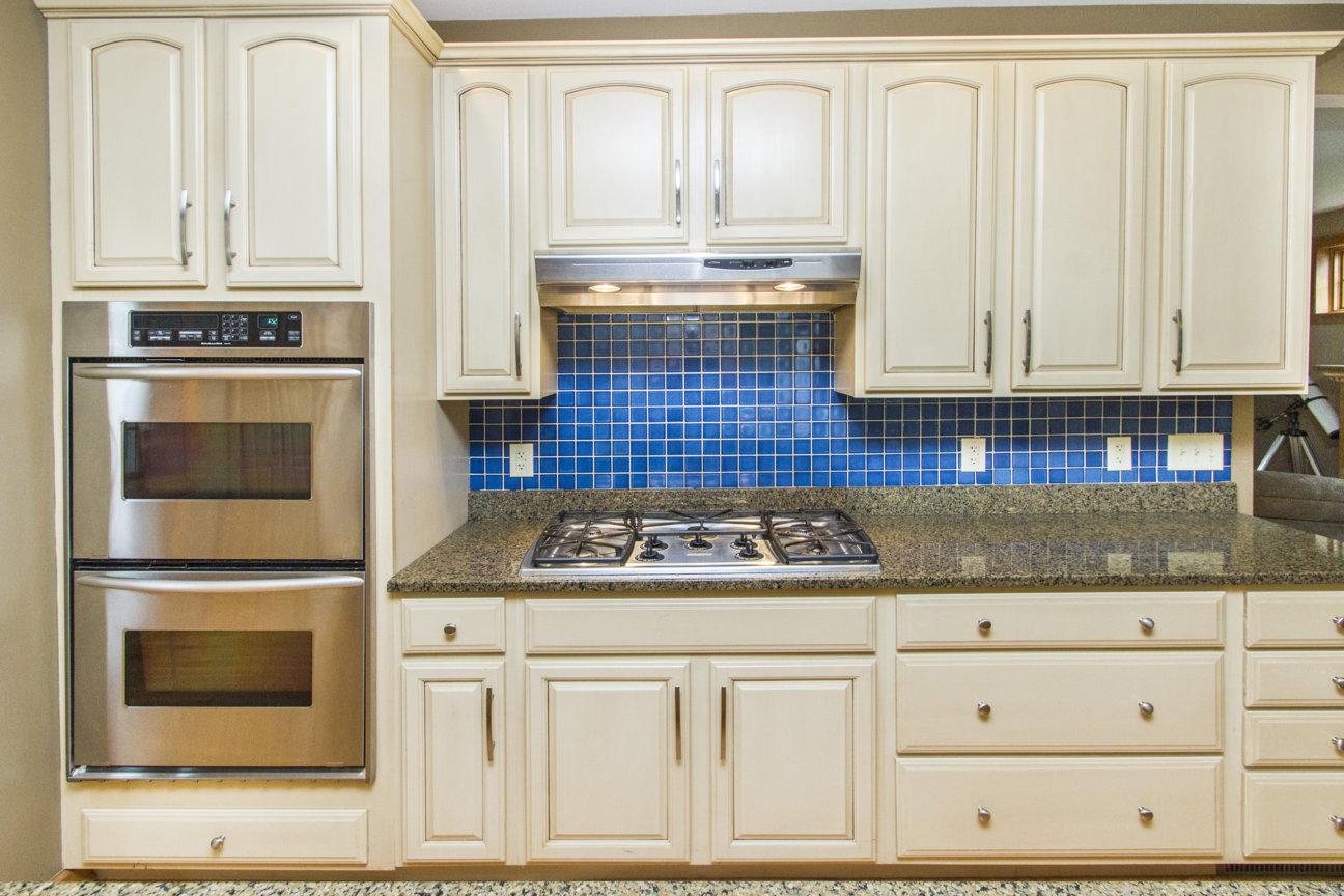 2592 Bexley Park Road Columbus, OH 43209 - Photo 18 of 43