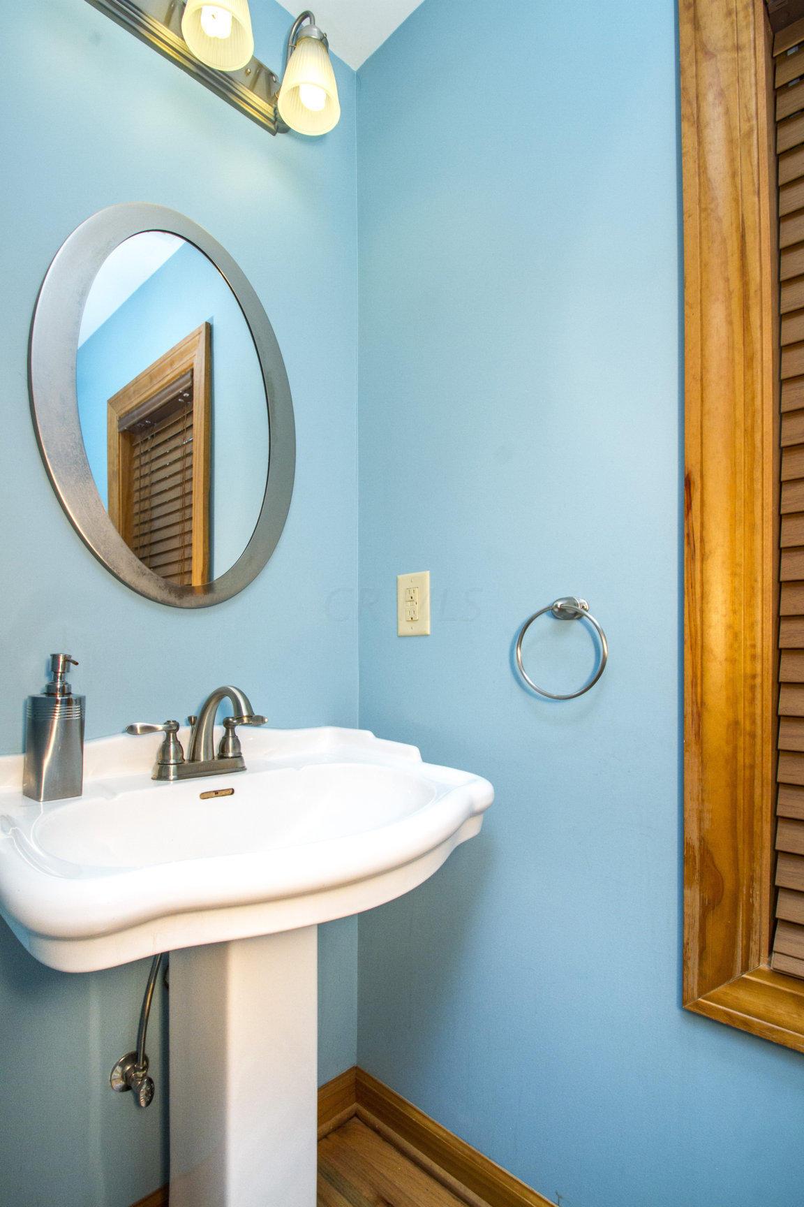2592 Bexley Park Road Columbus, OH 43209 - Photo 22 of 43