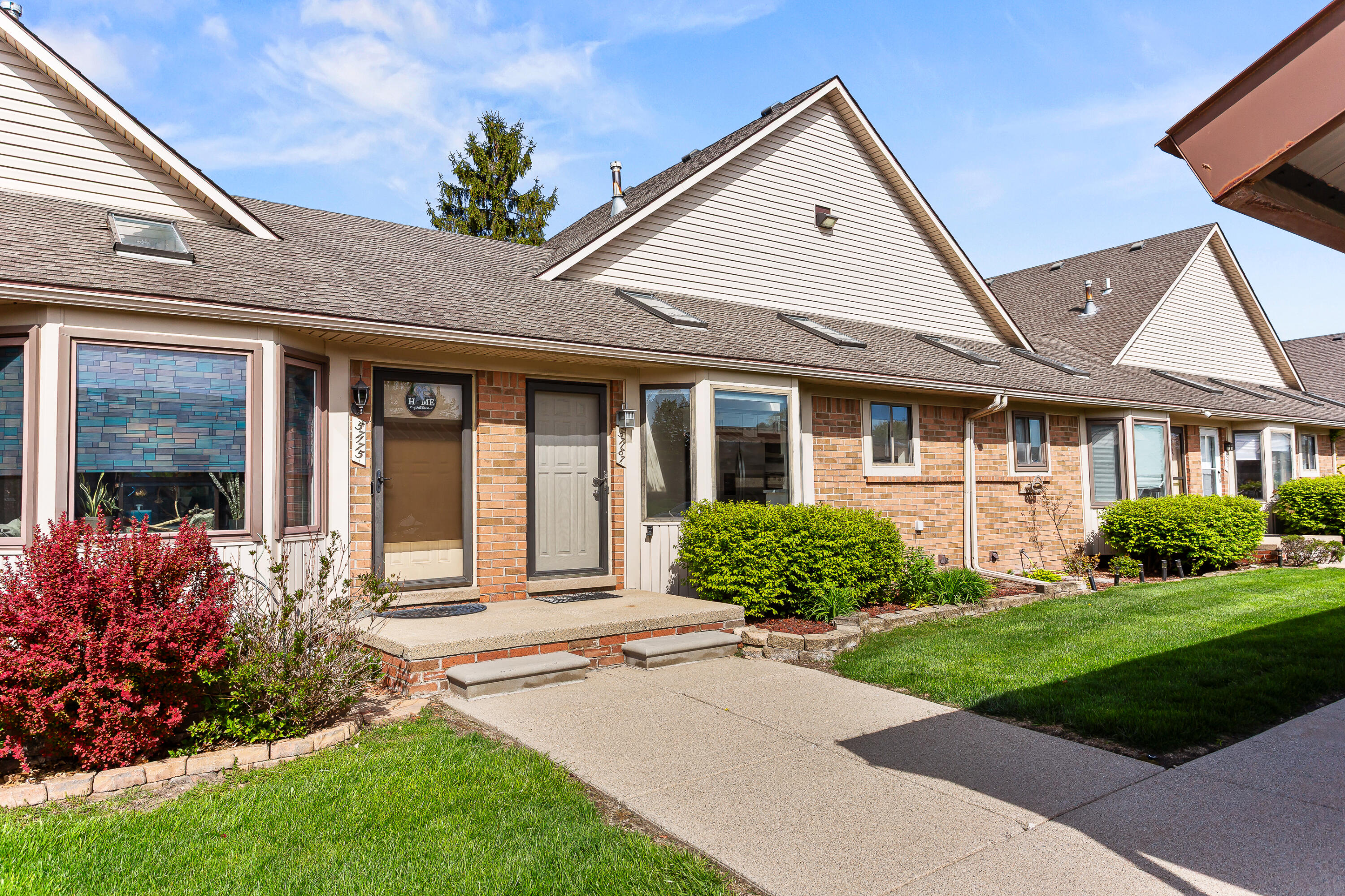 57187 Silver Maple Washington, MI 48094 - Photo 1 of 41 IMG_5771