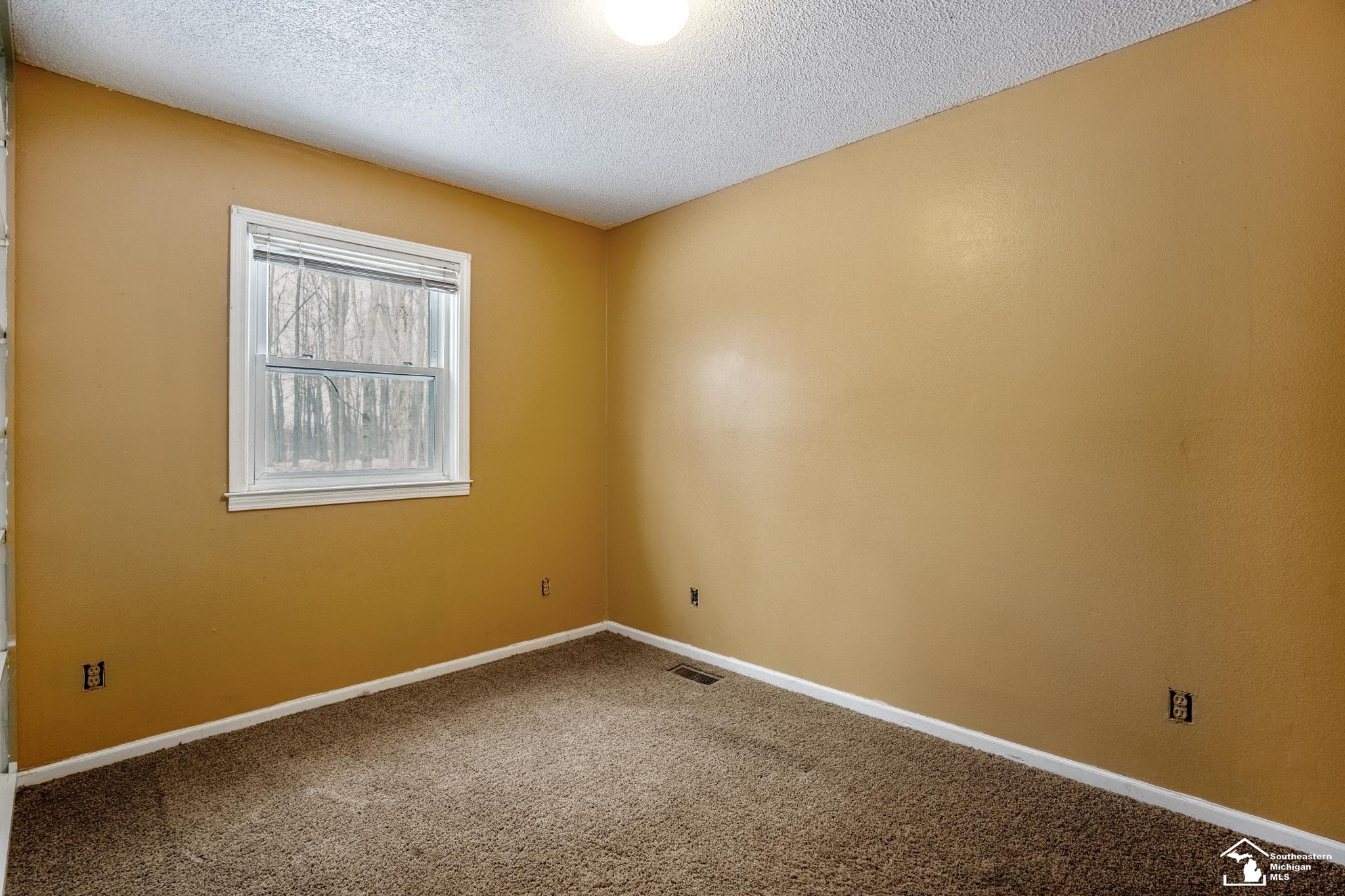 4270 South Waldron Road Hudson, MI 49247 - Photo 23 of 38 50162646-cef253e7-6203-4d5f-a1b2-fefdcc11555e.JPG