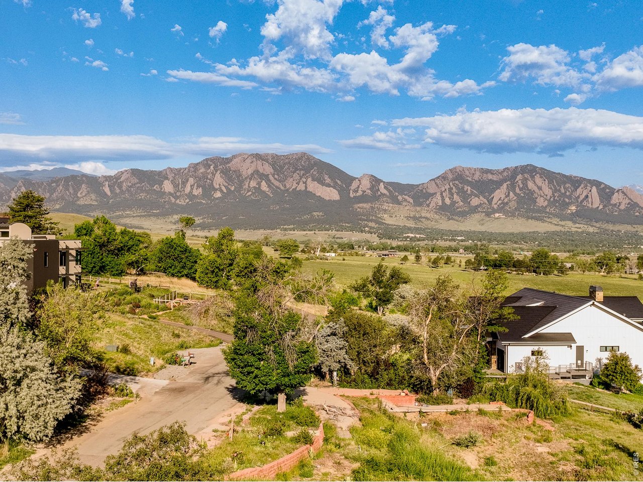 7257 Spring Court Boulder, CO 80303 - Photo 8 of 36
