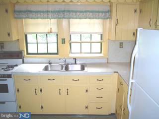 3260 Quakerbridge Road Trenton, NJ 08619 - Photo 3 of 6