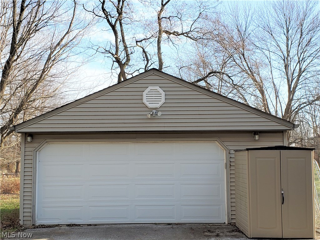 4033 Wood Road Madison, OH 44057 - Photo 4 of 31