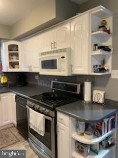13050 Townsend Road, Unit G2 Philadelphia, PA 19154 - Photo 10 of 18 Kitchen