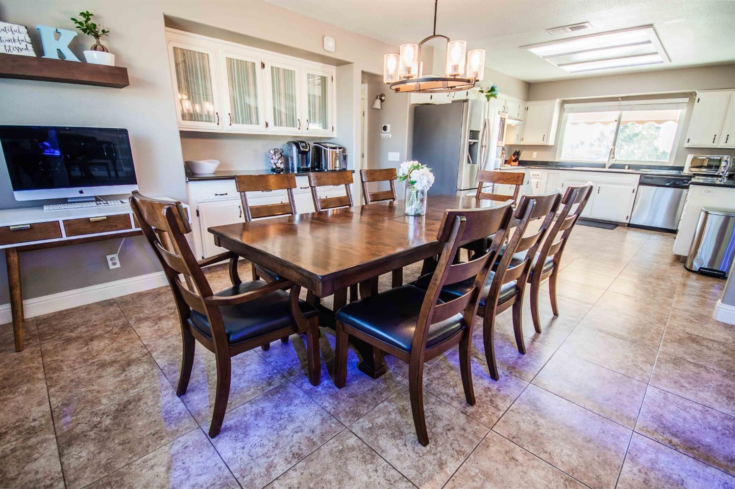 14556 Brookhill Road Madera, CA 93636 - Photo 8 of 45 Gallery Image 8