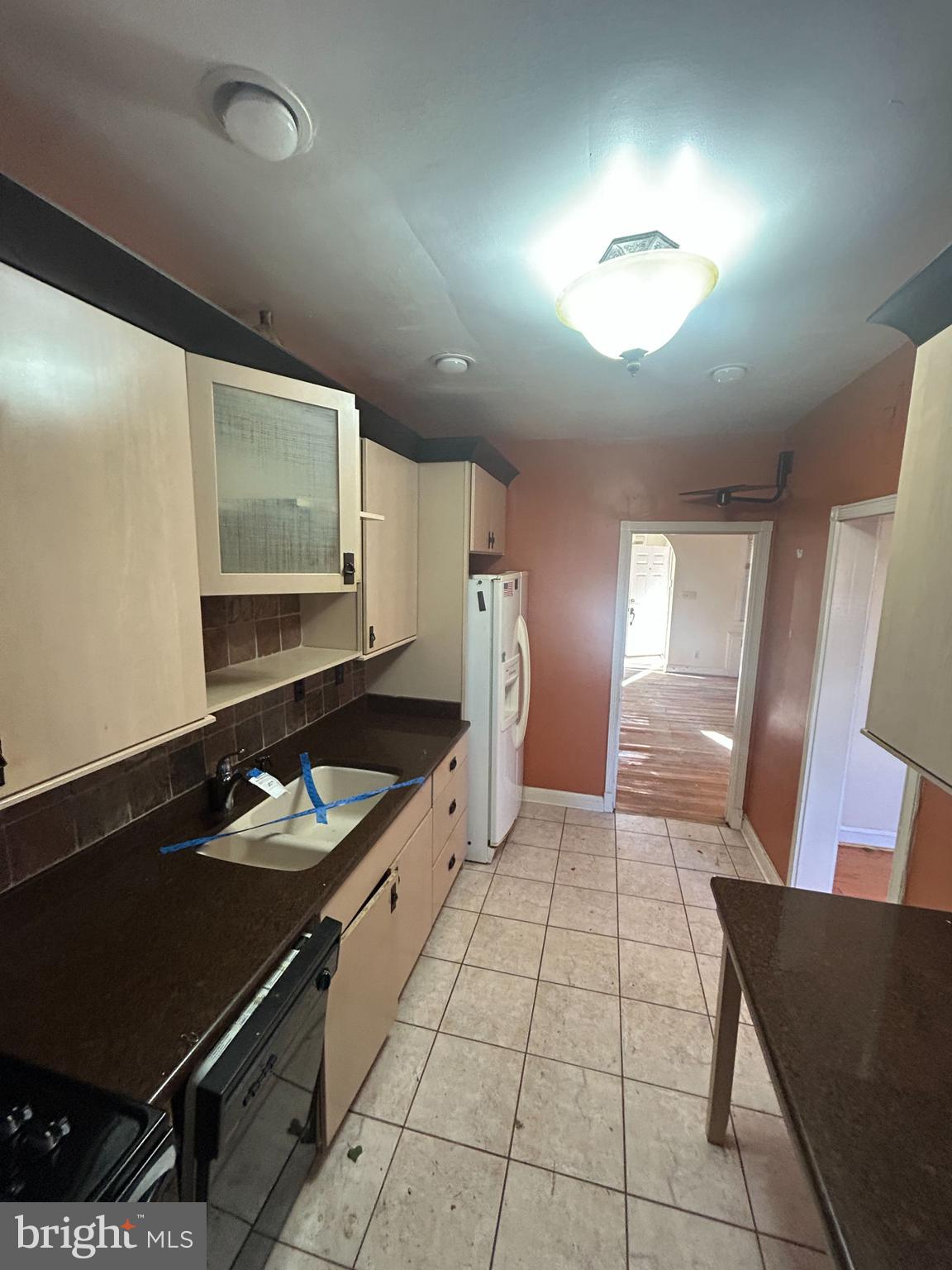 3520 White Chapel Road Baltimore, MD 21215 - Photo 9 of 18 Kitchen