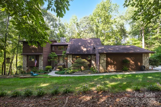 $575,000 | 9526 Goldsmith Lane, Mint Hill, NC 28227